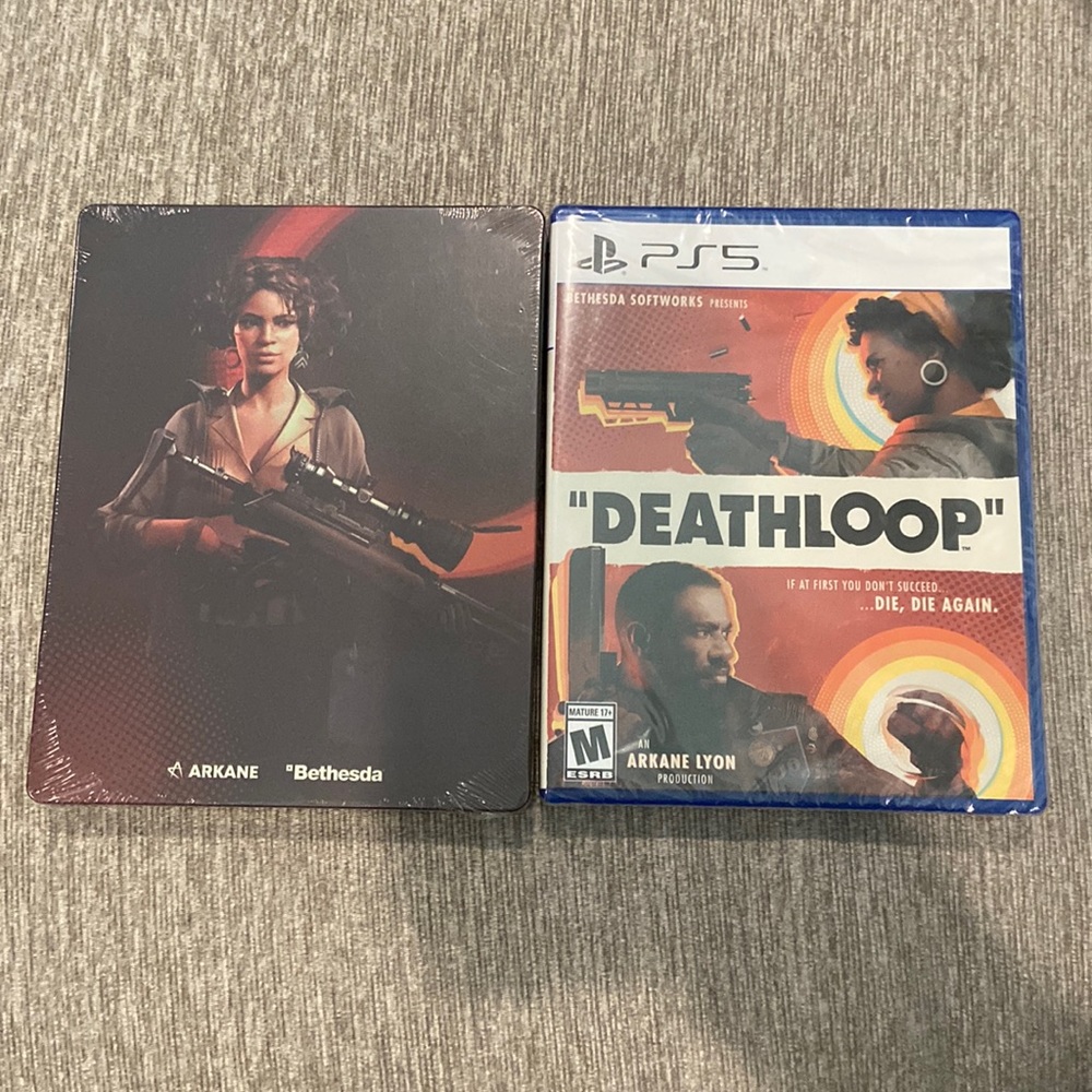 Deathloop for PS5. New in wrapping. With Collectors Case